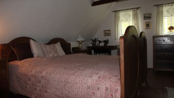 Schlafzimmer Groß (Obergeschoß)